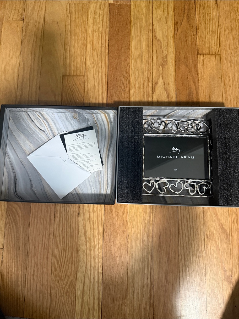 Michael Aram Silver Linked Hearts Photo Frame